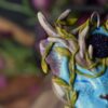 Baśniowy wisiorek z niebieskim duszkiem i nocą Kairu (Unique Fantasy Objects)