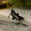 Regulowany pierścionek z rzeźbą ćmy zmierzchnica trupia główka (Unique Fantasy Objects)