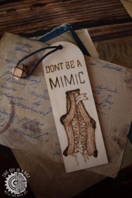 Wypalane zakładki do książek (This Guy in a Hat)