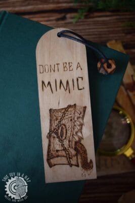 Wypalane zakładki do książek (This Guy in a Hat)