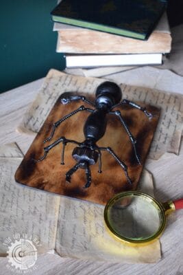 Metalowe mrówki (This Guy in a Hat)