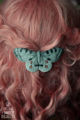 Spinka do włosów z motylem niepylak apollo (Unique Fantasy Objects)