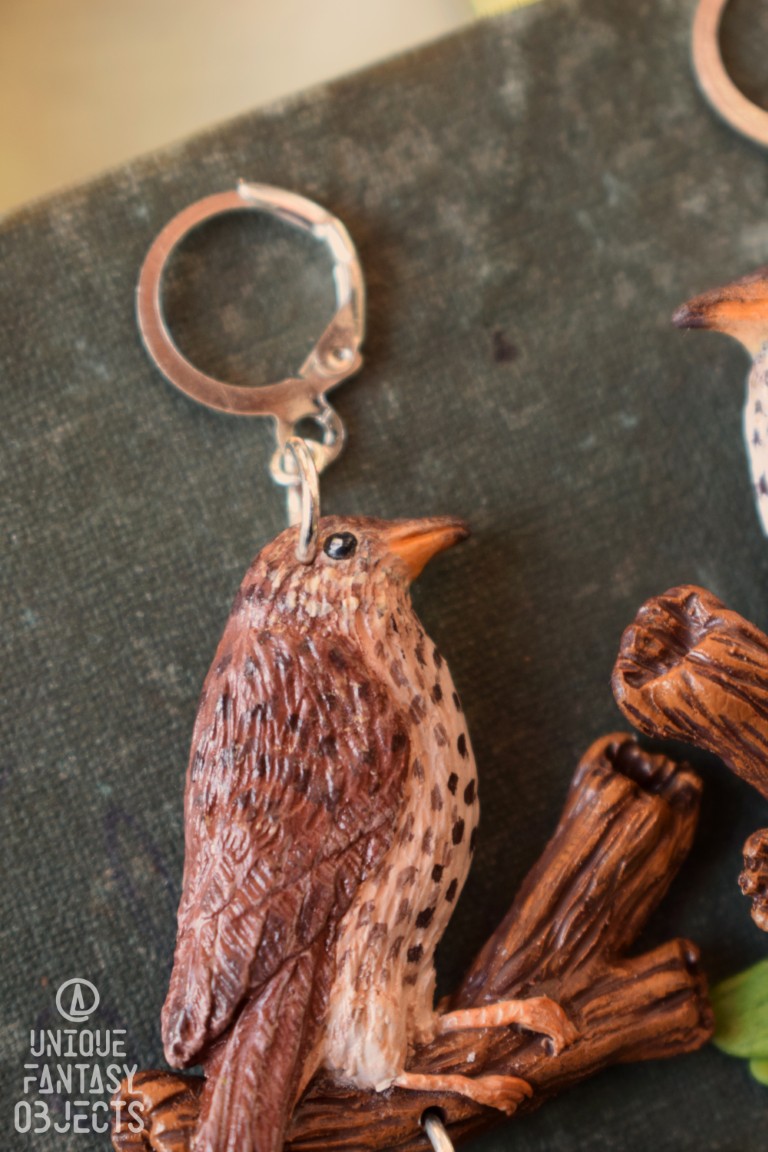 Kolczyki z śpiewakiem drozdem i jemiołą Kolczyki z śpiewakiem drozdem i jemiołą (Unique Fantasy Objects)