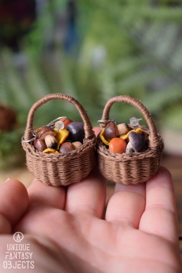 Kolczyki z koszykami pełnymi leśnych grzybków Kolczyki z koszykami pełnymi leśnych grzybków (Unique Fantasy Objects)