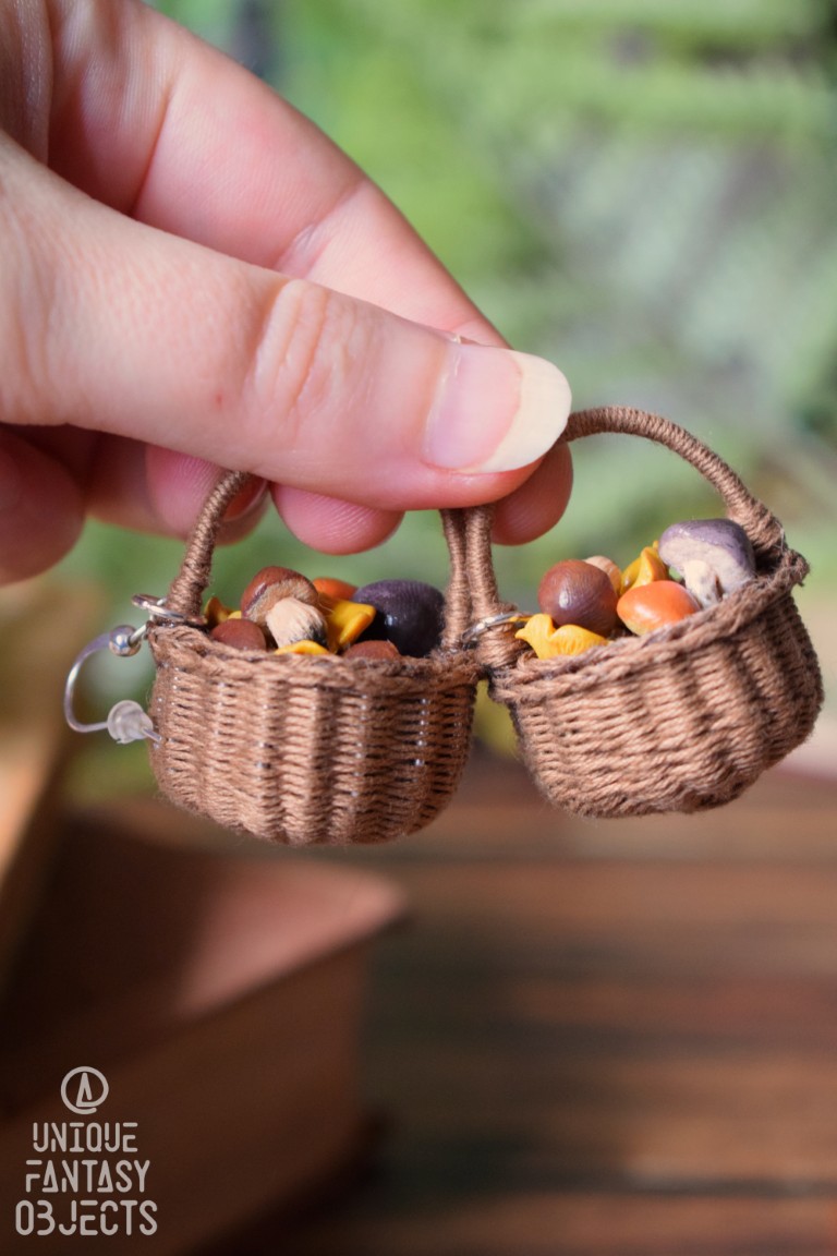 Kolczyki z koszykami pełnymi leśnych grzybków Kolczyki z koszykami pełnymi leśnych grzybków (Unique Fantasy Objects)