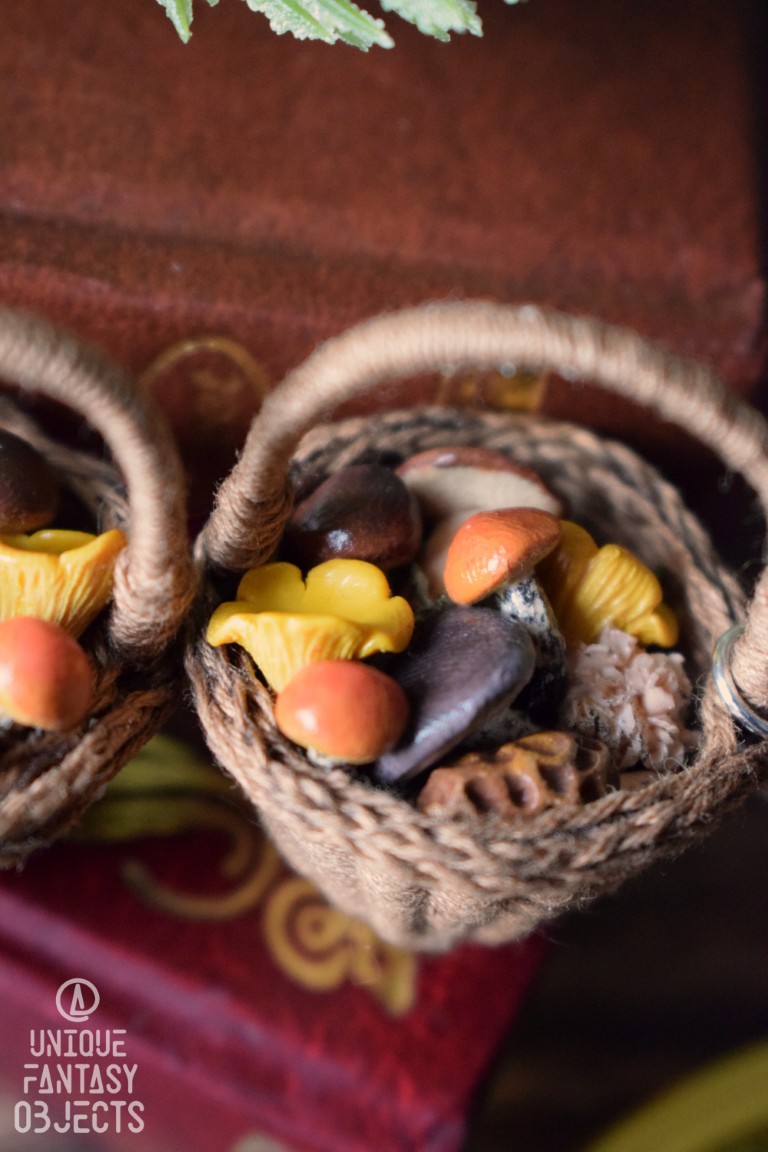 Kolczyki z koszykami pełnymi leśnych grzybów Kolczyki z koszykami pełnymi leśnych grzybów (Unique Fantasy Objects)