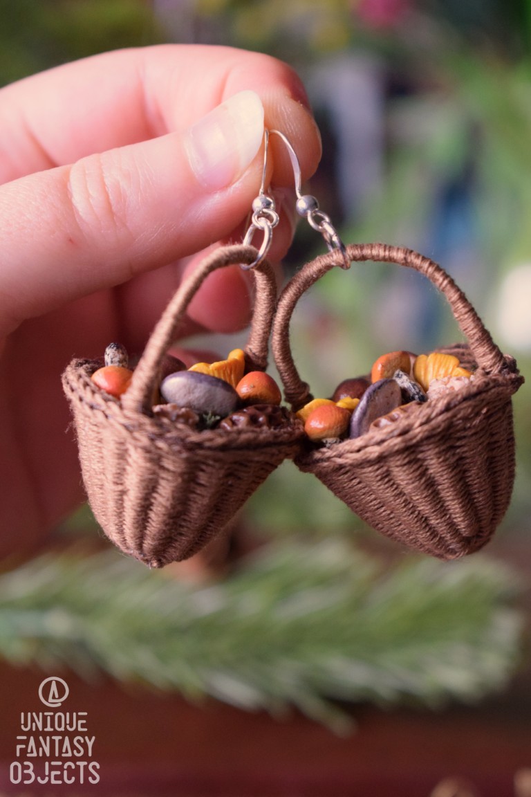Kolczyki z koszykami pełnymi leśnych grzybów Kolczyki z koszykami pełnymi leśnych grzybów (Unique Fantasy Objects)