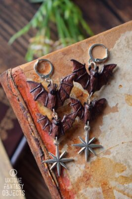 Kolczyki z rzeźbą nietoperza nocek duży (Unique Fantasy Objects)