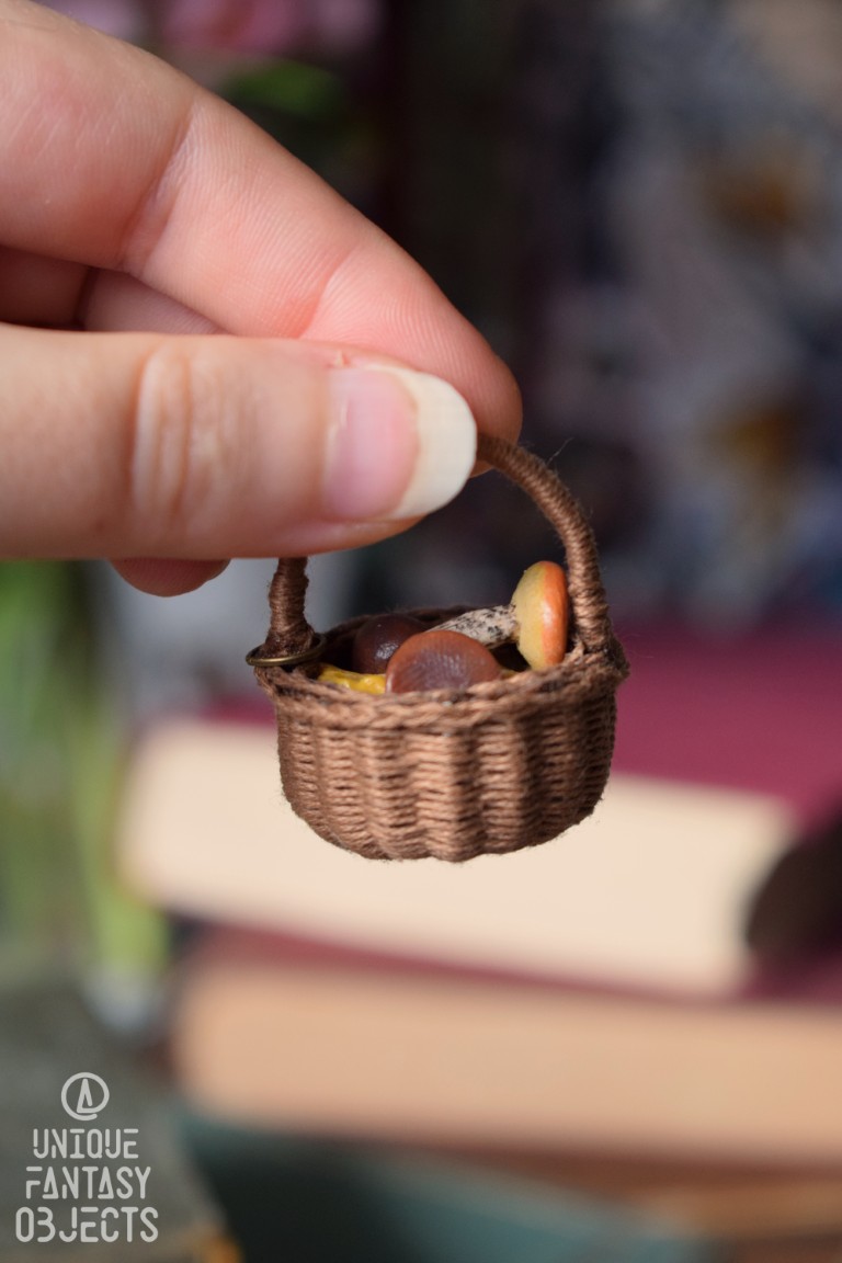 Naszyjnik koszyk z leśnymi grzybkami Naszyjnik koszyk z leśnymi grzybkami (Unique Fantasy Objects)