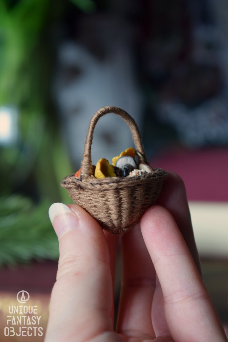 Naszyjnik koszyk z leśnymi grzybami Naszyjnik koszyk z leśnymi grzybami (Unique Fantasy Objects)