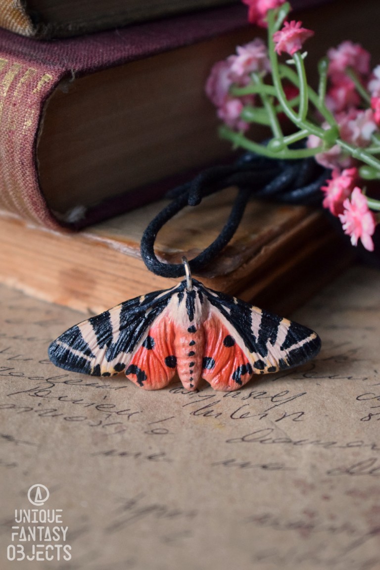 Naszyjnik z motylem krasopani hera (Unique Fantasy Objects)