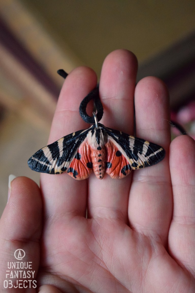 Naszyjnik z motylem krasopani hera Naszyjnik z motylem krasopani hera (Unique Fantasy Objects)