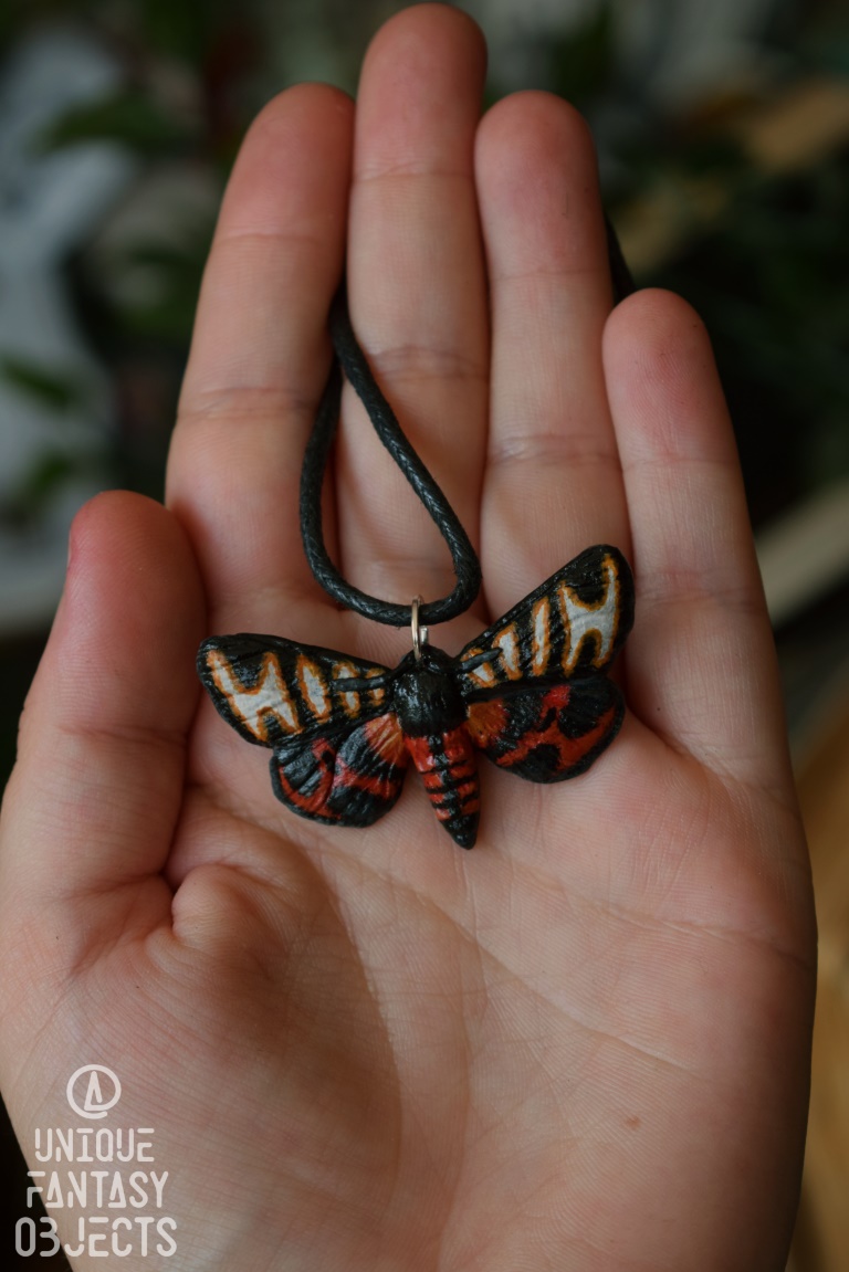 Naszyjnik z motylem niedźwiedziówka hebe Naszyjnik z motylem niedźwiedziówka hebe (Unique Fantasy Objects)