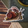 Naklejka ze ślimakiem z grzybami (Unique Fantasy Objects)