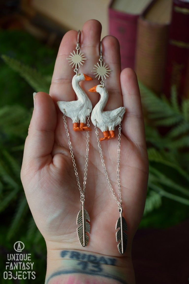 Kolczyki z gęsią i łańcuszkami Kolczyki z gęsią i łańcuszkami (Unique Fantasy Objects)