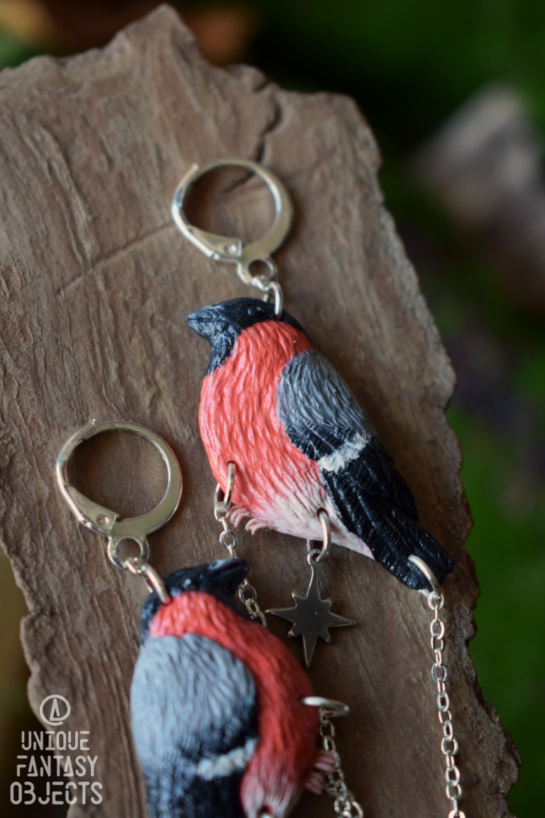 Kolczyki z rzeźbą gili i łańcuszkami. (Unique Fantasy Objects)