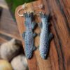 Kolczyki z rzeźbą pstrąga tęczowego (Unique Fantasy Objects)
