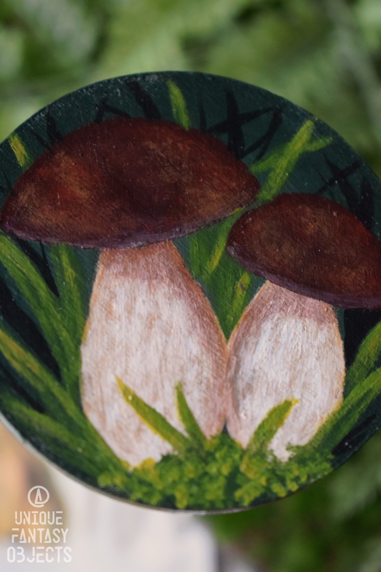 Ręcznie malowany magnes na lodówkę z grzybami leśnymi Ręcznie malowany magnes na lodówkę z grzybami leśnymi (Unique Fantasy Objects)