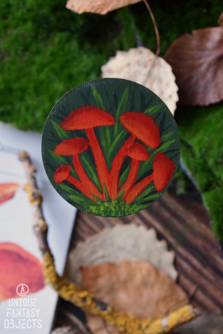 Ręcznie malowany magnes na lodówkę z grzybami leśnymi Ręcznie malowany magnes na lodówkę z grzybami leśnymi (Unique Fantasy Objects)