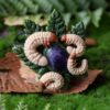 Naszyjnik z pędrakami na liściach i ametystem (Unique Fantasy Objects)