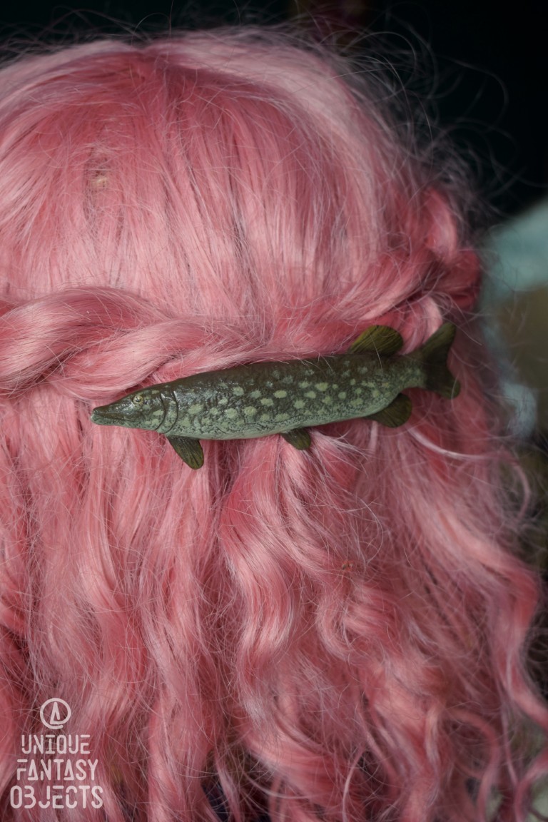 Spinka do włosów z rzeźbą szczupaka Spinka do włosów z rzeźbą szczupaka (Unique Fantasy Objects)