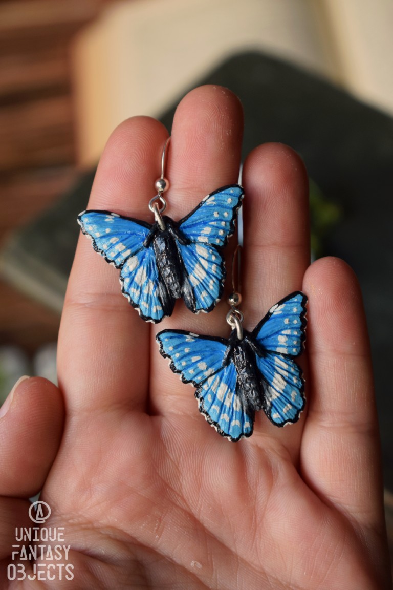 Kolczyki z rzeźbą motyla Morpho cypris Kolczyki z rzeźbą motyla Morpho cypris (Unique Fantasy Objects)