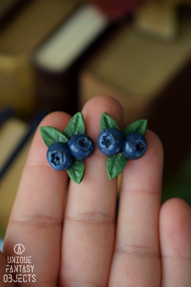 Małe kolczyki z jagodami Małe kolczyki z jagodami (Unique Fantasy Objects)