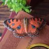 Spinka do włosów z rzeźbą motyla Junonia almana Spinka do włosów z rzeźbą motyla Junonia almana (Unique Fantasy Objects)